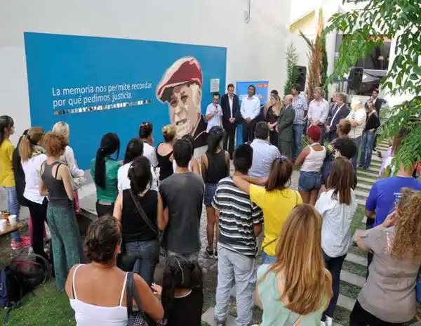 Los Hornos: Homenaje a Jorge Julio López en su cumpleaños