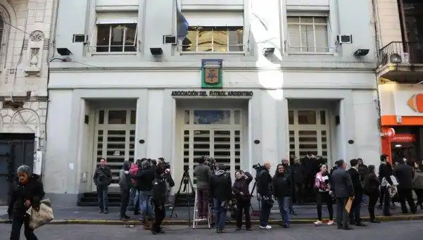 AFA: una auditoría interna revela los gastos fijos millonarios