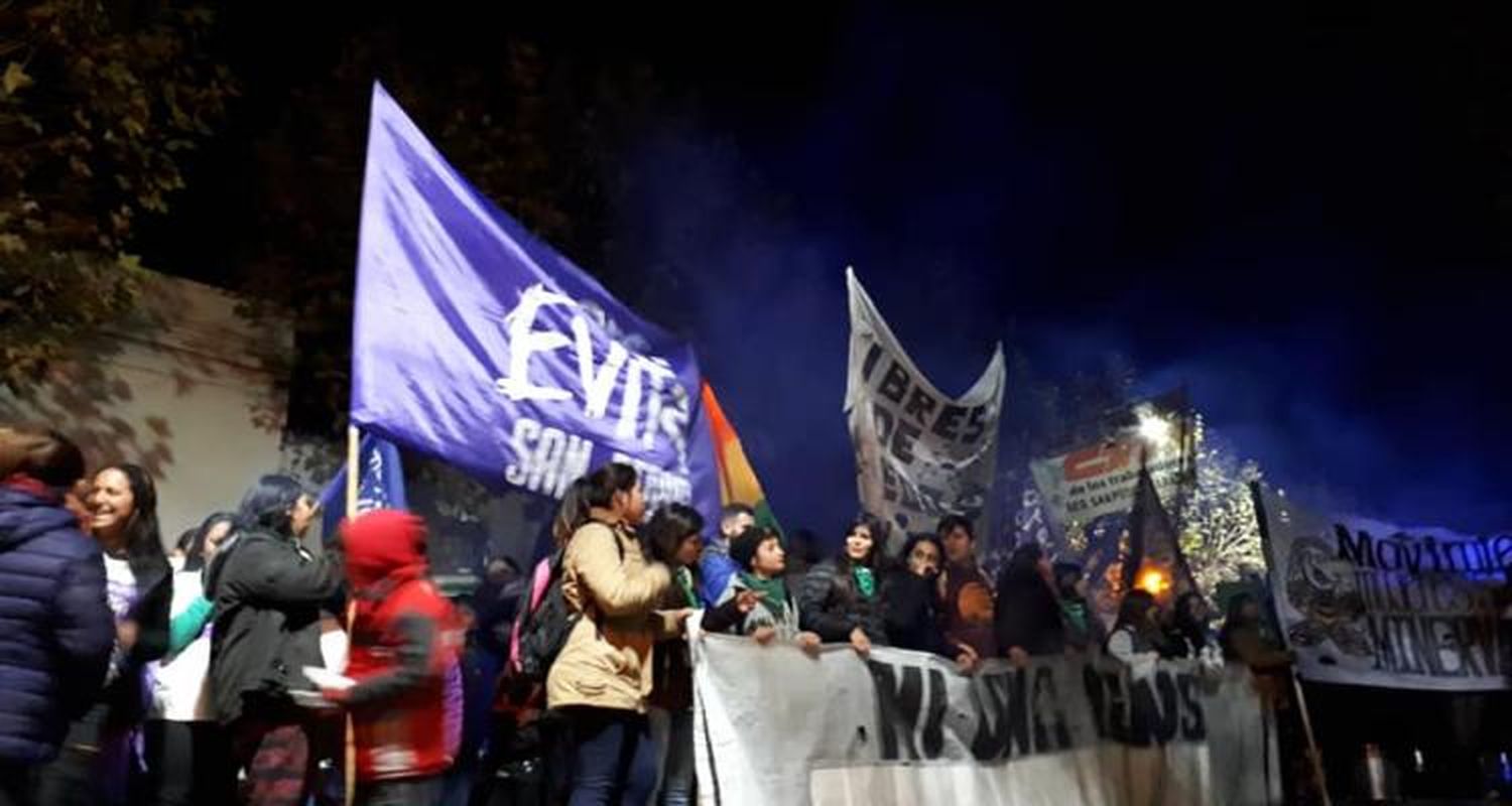 #NiUnaMenos: La marcha contra la violencia machista pidió que el Concejo interpele a Karina Chiarella