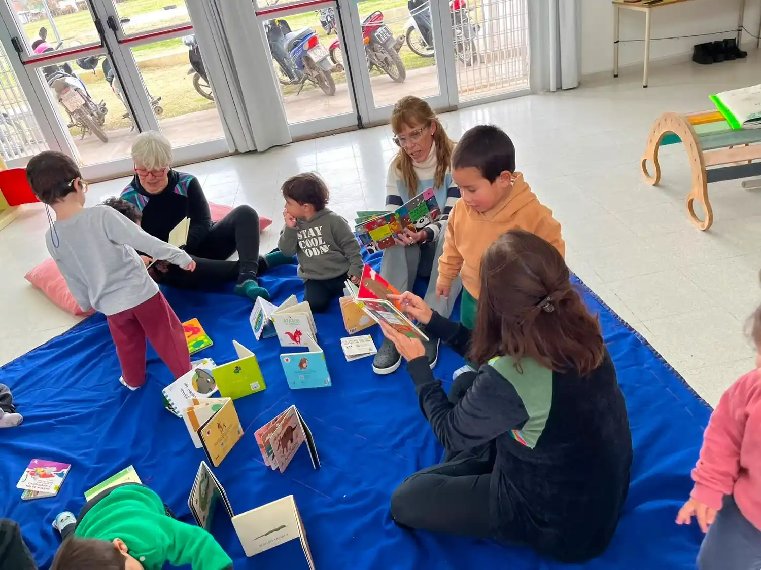La Biblioteca Ambulante impulsó el proyecto "Bebeteca Pequeño Búho" en los barrios 30 de Mayo y San Luis