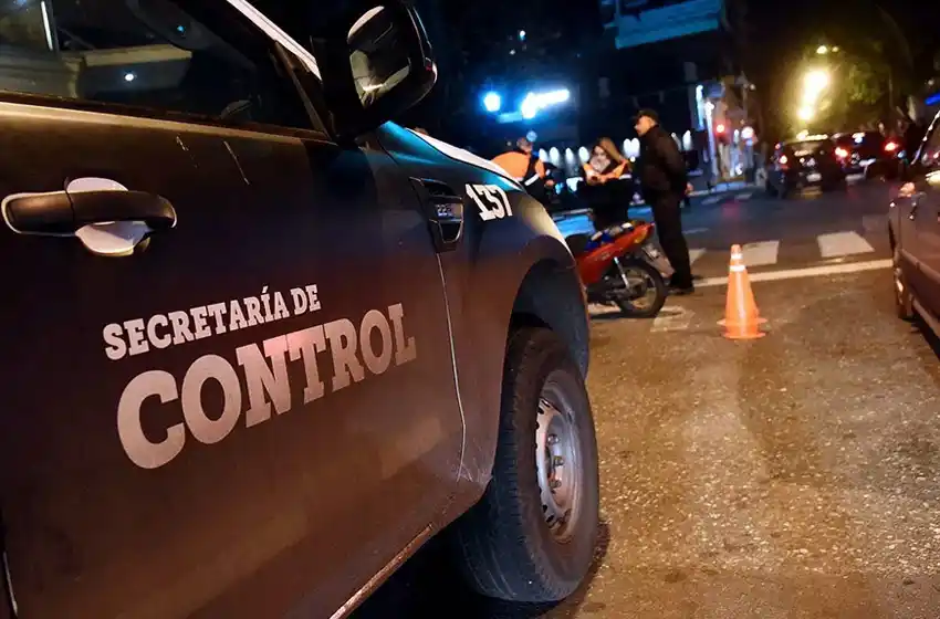 Rosario: se remitieron 49 vehículos por alcoholemia positiva