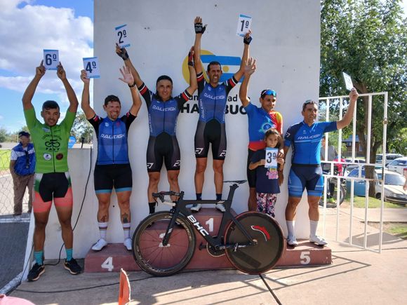 Ciclismo: Lázaro Villaruel fue segundo en Chacabuco y se prepara para el Gran Premio de Colón