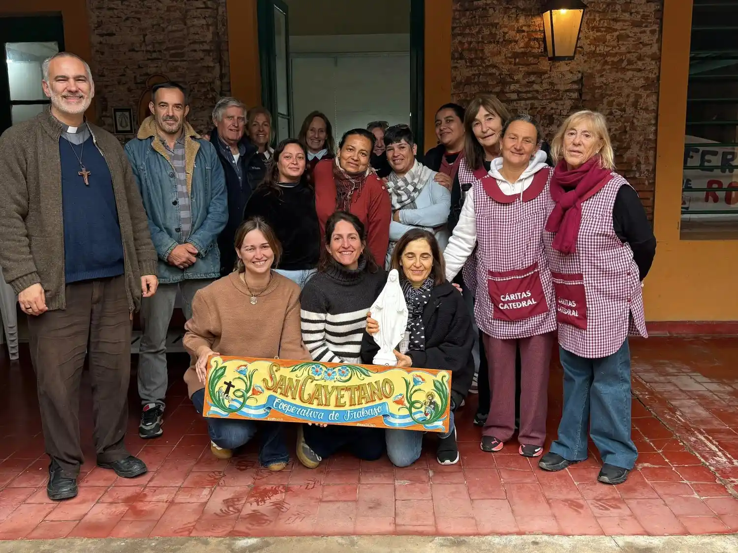 La Cooperativa Textil San Cayetano comenzó a funcionar en la sede de Cáritas Catedral