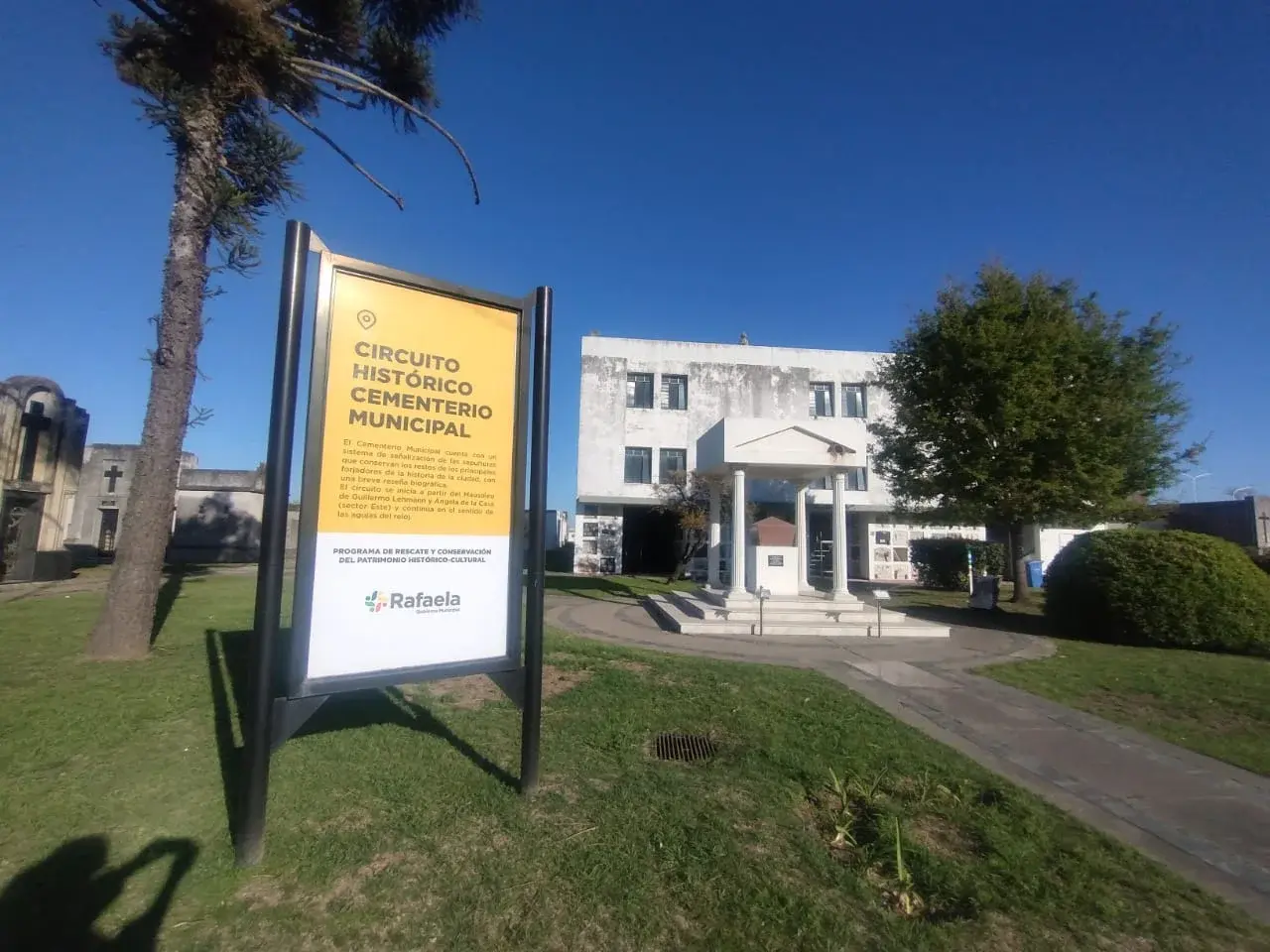 Cementerio Municipal de Rafaela: ¿cuál es el contacto para realizar consultas o reportes?