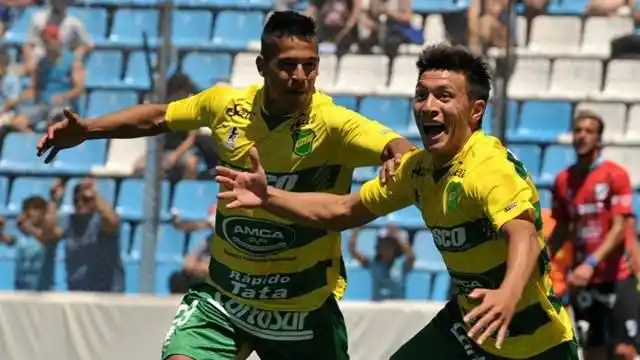 El gualeyo Lisandro Martinez fue la figura del partido en la victoria de Defensa y Justicia