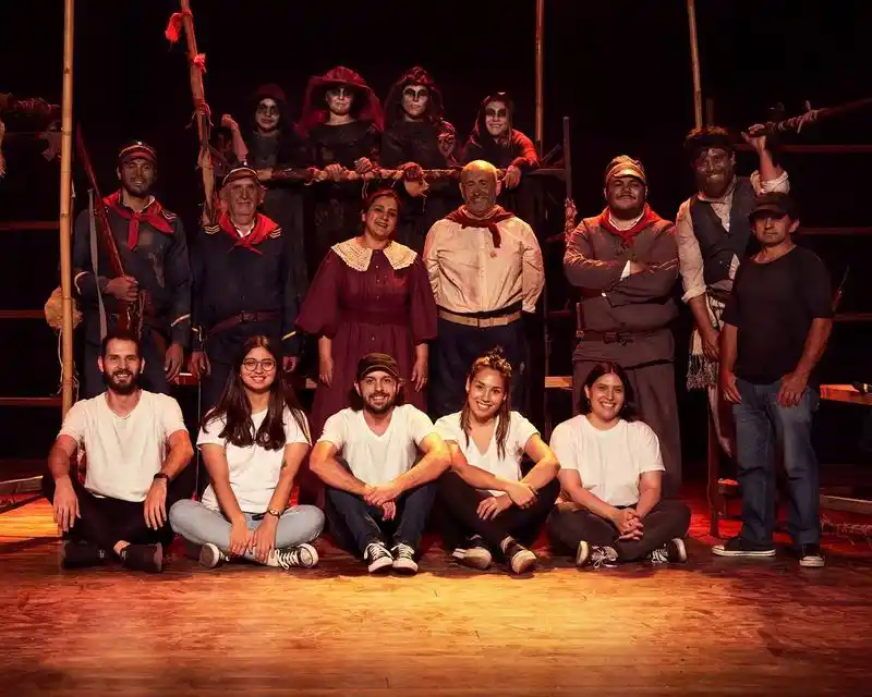 Teatristas en alerta y movilización