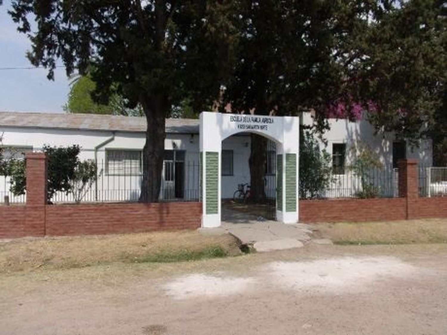 Borla trabaja para la construcción del edificio propio de la EFA de San Martín Norte