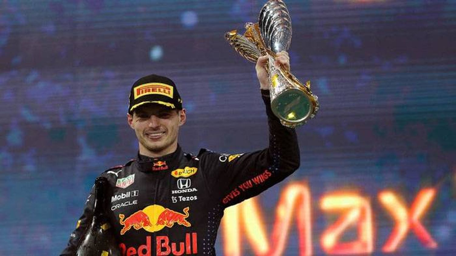 Max Verstappen se consagró campeón en un final apasionante