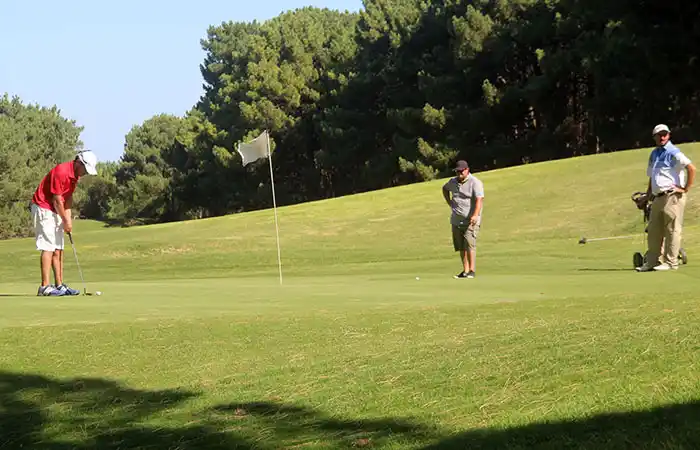 Golf: tercera fecha del Ranking de mayores de Mar y Sierras