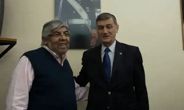 Binner se reunió con Moyano y unificaron críticas al Gobierno