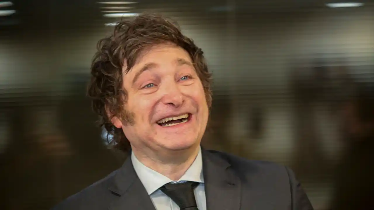 Javier Milei celebró la victoria en el Senado.