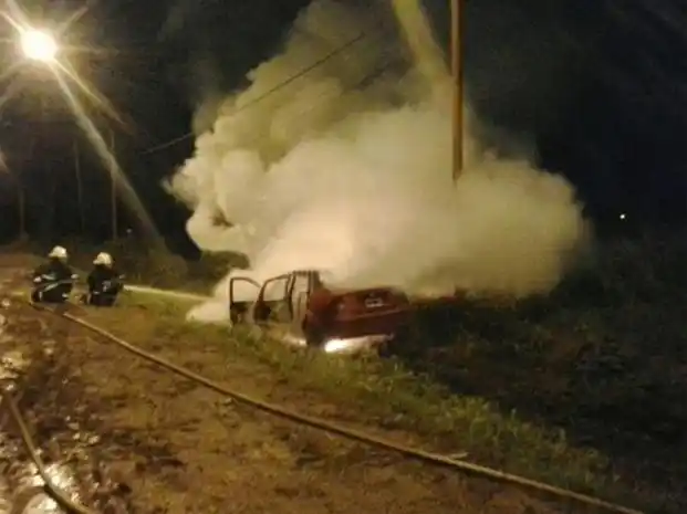 Dos jóvenes murieron tras un accidente en Arroyo Seco