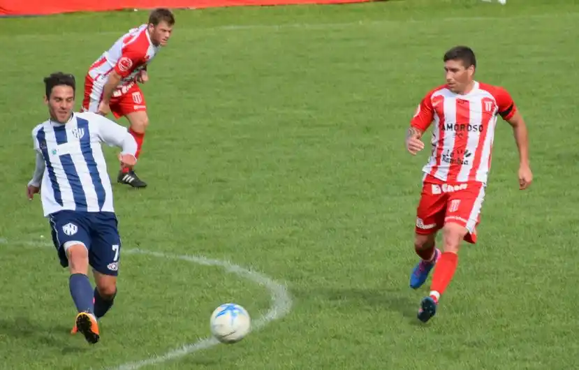 Estaba para cualquiera y el empate terminó siendo justo