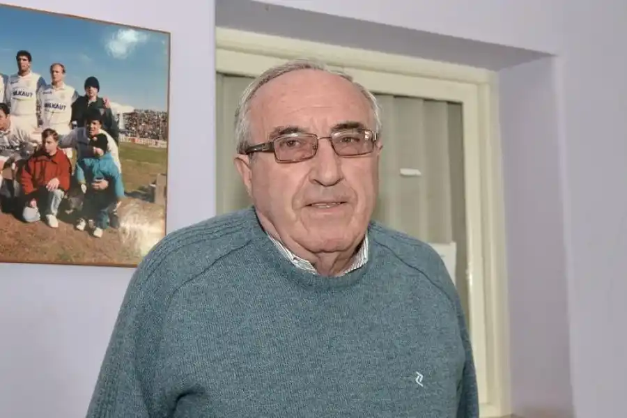 Reconocimiento del Concejo Municipal para Héctor Moscardo: "Poner en valor tantos años de trabajo honrado, vida institucional y compromiso ciudadano"