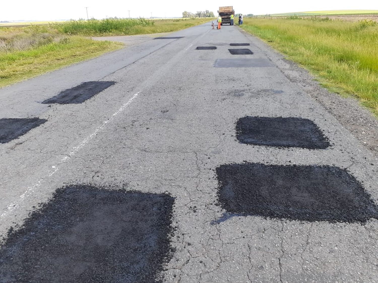 Vuelven a ejecutar el bache en el acceso a María Ignacia