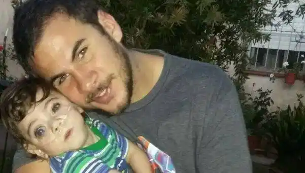 El tarifazo pone en riesgo la salud de un nene