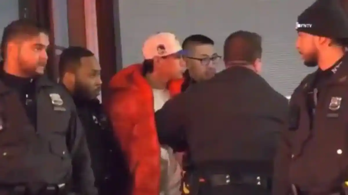 ¡ÁRBOL TORCIDO! Migrantes siguen dando qué hablar en Nueva York: recapturado uno de ellos por altercado verbal