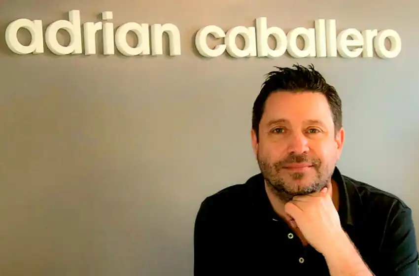 Adrián Caballero, embajador LGBTIQNB+