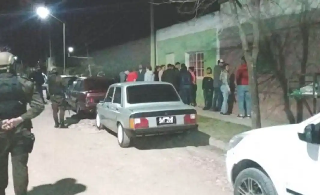 La Policía interrumpió una fiesta clandestina en la madrugada del domingo