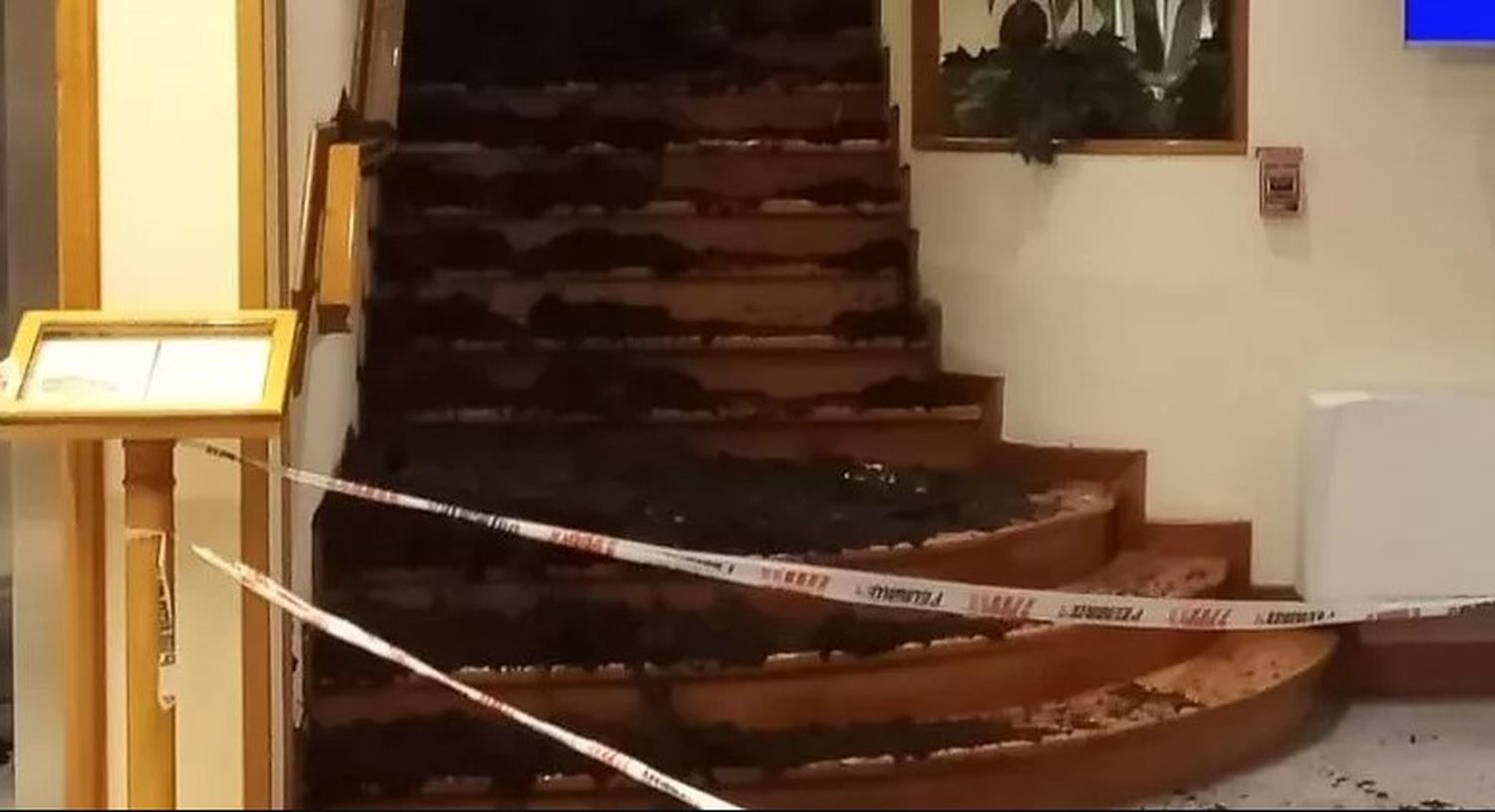 Un muerto y una pareja desaparecida tras el derrumbe en un complejo turístico