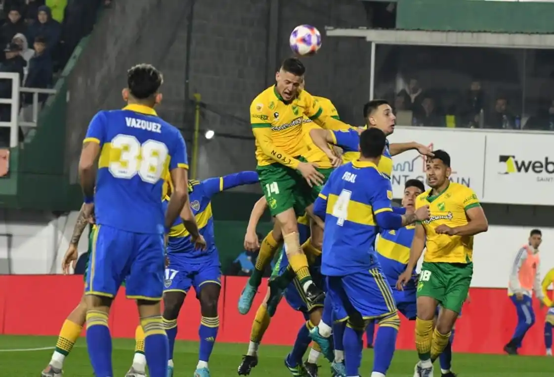 En Varela, a Boca le salió el tiro del final