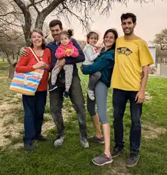 Pilar Giménez Beresiartu: “Vivir en Montevideo: 2ª Parte
República Oriental del Uruguay, entre la memoria y el presente