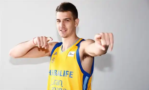 Brussino anotó 9 en la derrota de Gran Canaria