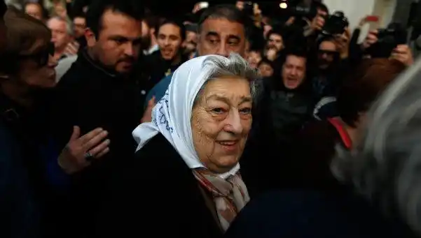 Hebe: "Estoy en rebeldía desde que se llevaron a mi hijo mayor"