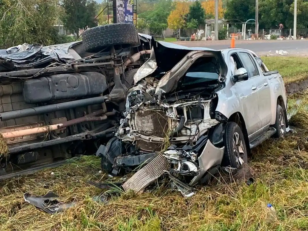 Villaguay: Impactante choque entre dos camionetas sin heridos