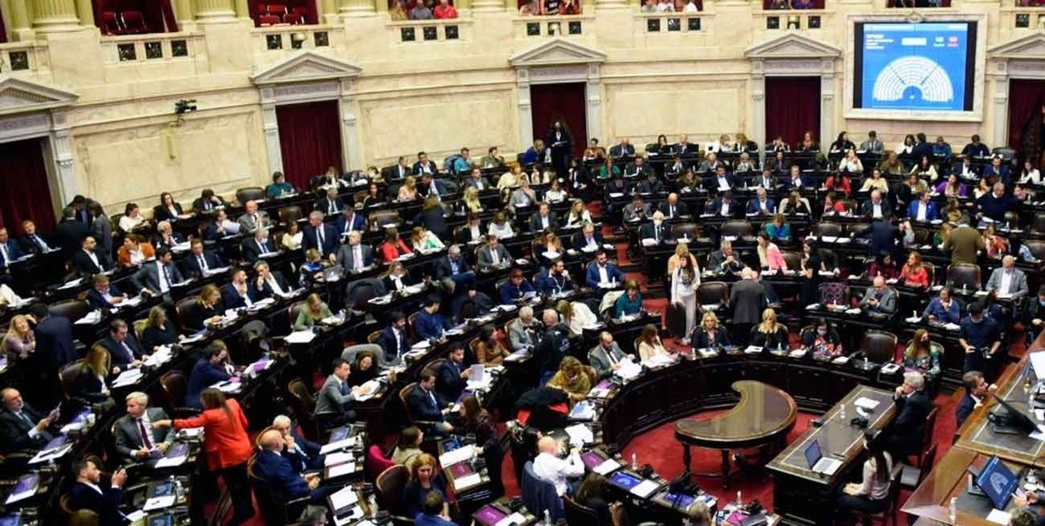 Cámara de Diputados: presentan el proyecto de Ley de Presupuesto para el 2023 