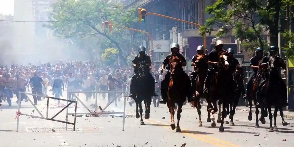 Dirigentes políticos y sindicales recordaron el aniversario del estallido social del 2001