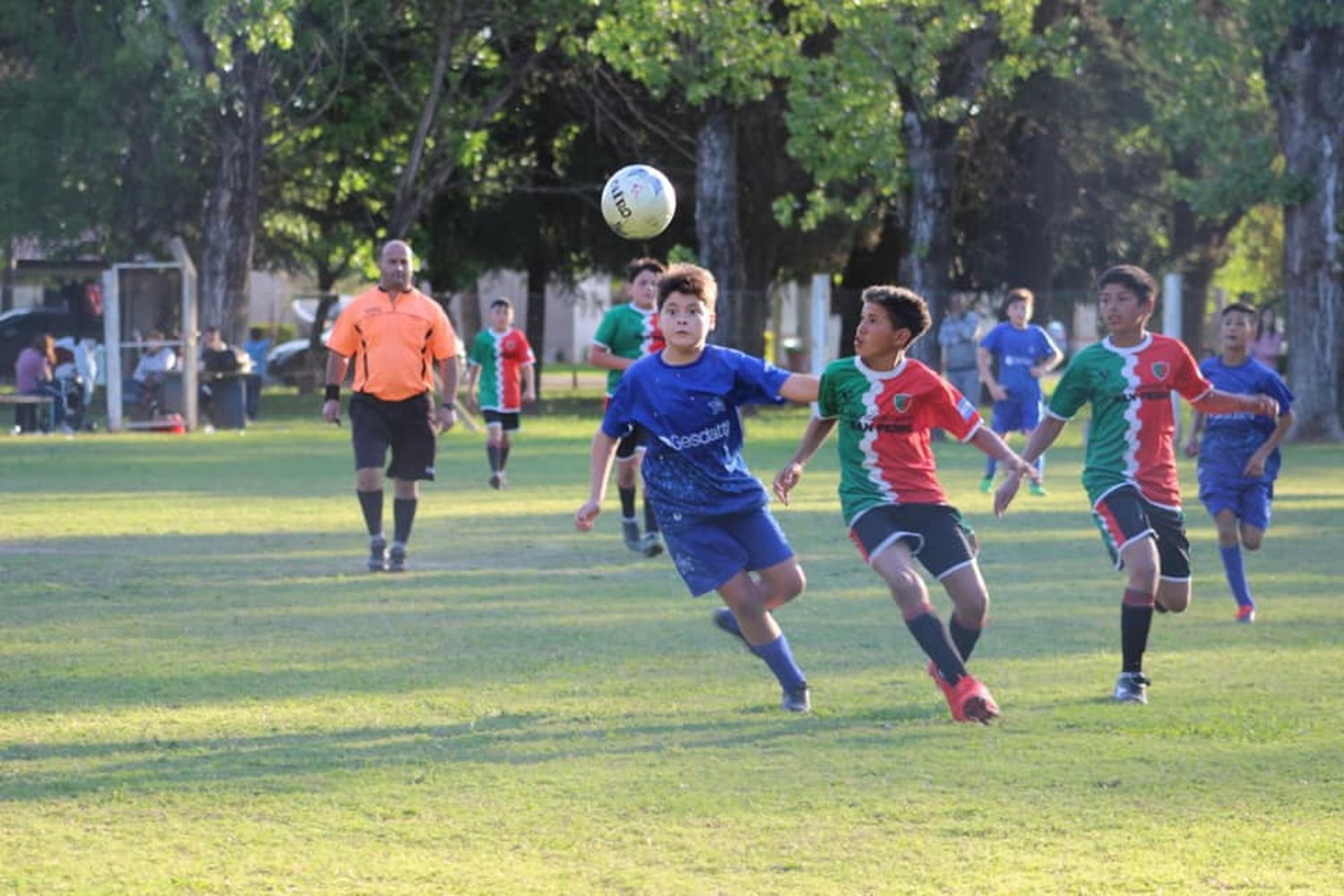 El fútbol infantil define campeones y clasificados