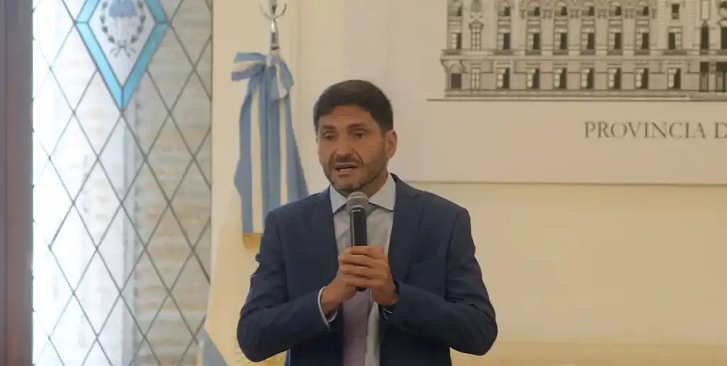 Maximiliano Pullaro, gobernador de Santa Fe, cuestionó las declaraciones de Luis Caputo.