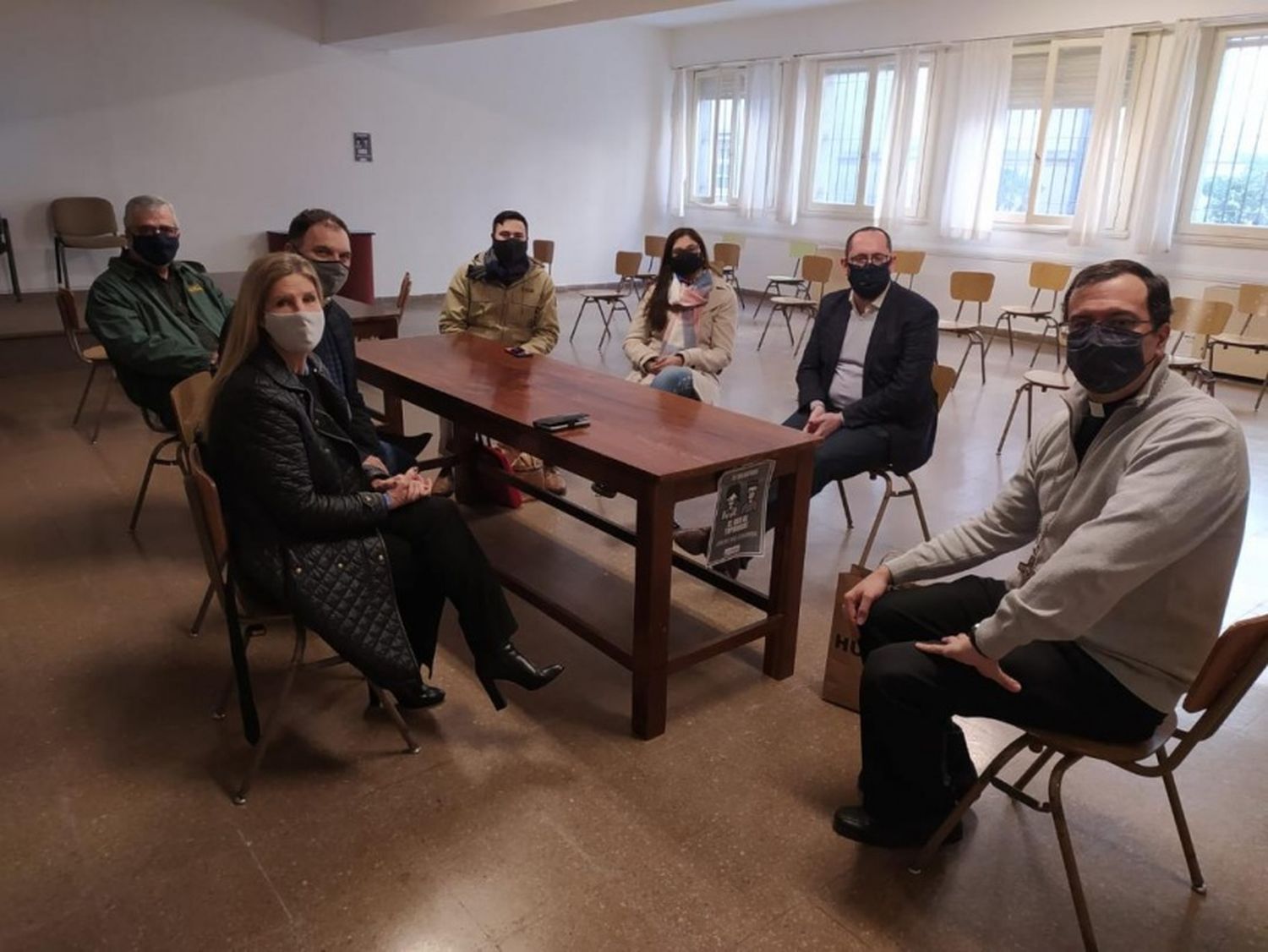 El obispo Mestre recibió a la precandidata a diputada nacional Cynthia Hotton