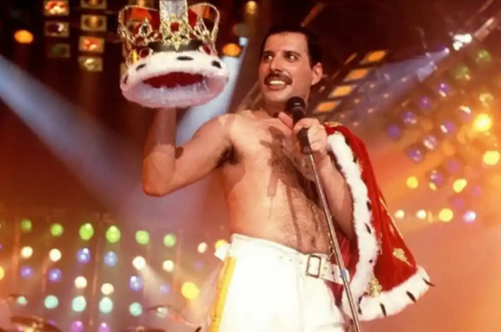 Subastarán alrededor de 1.500 objetos de la colección privada de Freddie Mercury