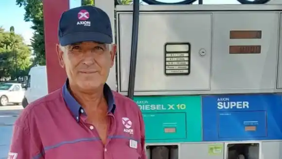 De "¿Lo llenamos?" a la jubilación en la estación de servicio: el emotivo adiós a Raúl, un histórico playero de Lobería