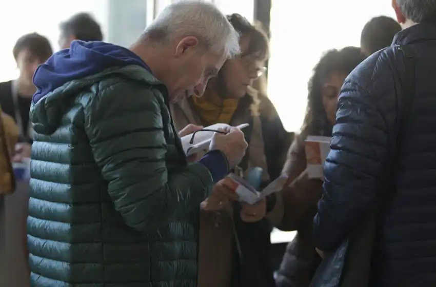 Al mal clima se le hace frente con mucho cine