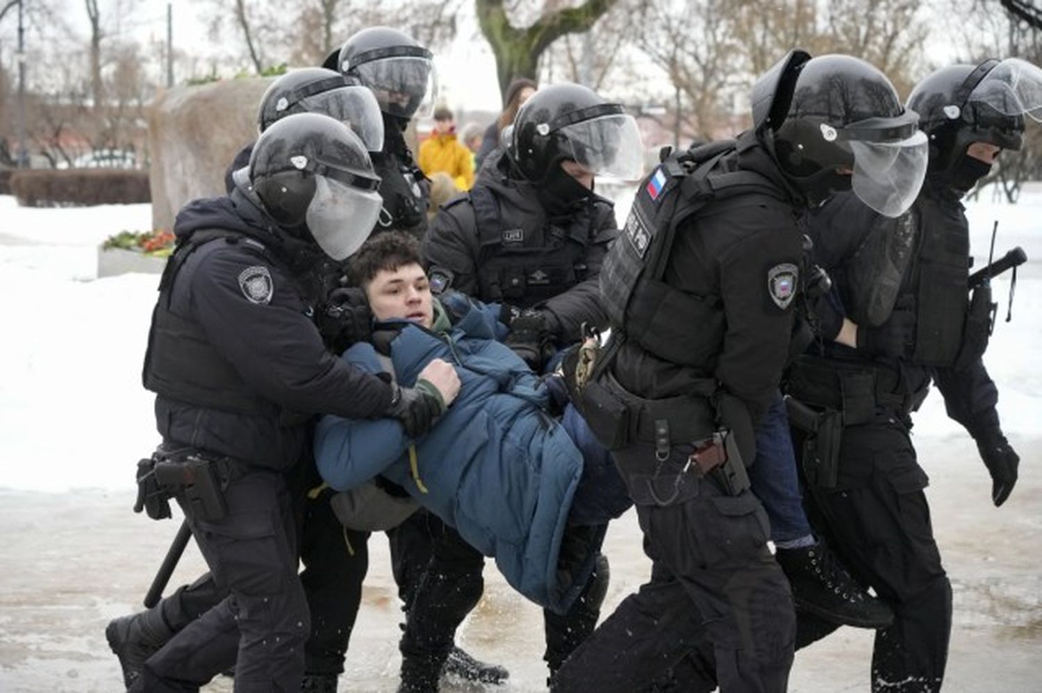 Más de la mitad de las detenciones se practicaron en San Petersburgo.