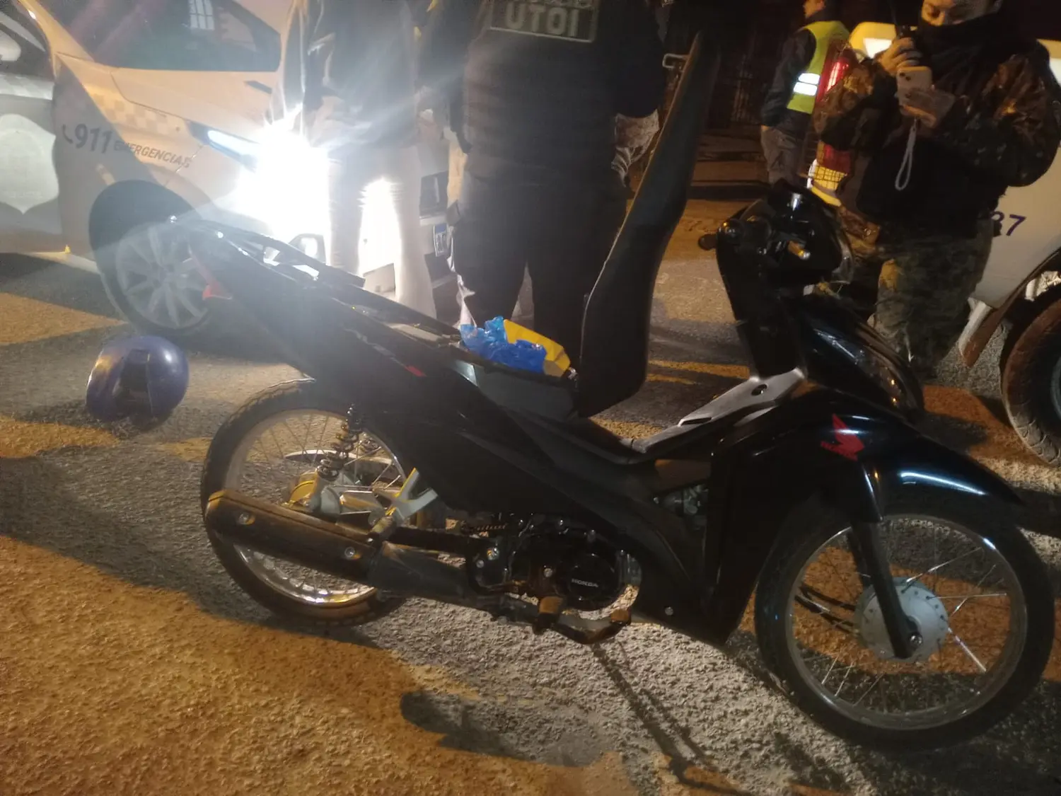 Una de las motos secuestradas durante el operativo.