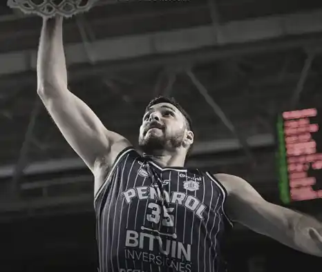 Con este resultado, el “milrayitas” finalizó en el undécimo puesto con récord positivo (19-17) y ya sabe que su camino en los playoffs volverá a cruzarse con el conjunto de Caballito.