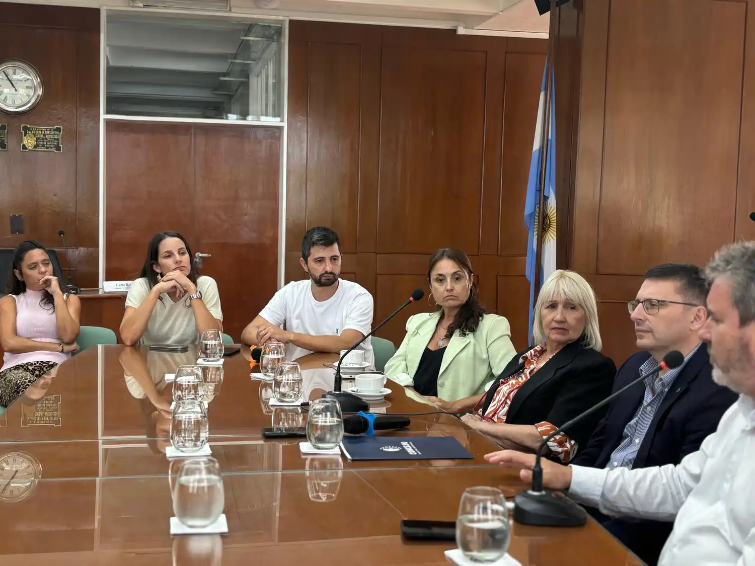 El Concejo Municipal recibió una visita internacional: recibieron a un intendente paraguayo - 1