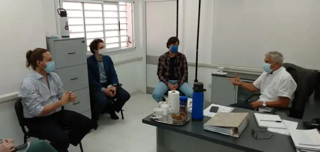 Piaggio se reunió con Elías para trabajar en una "transición ordenada"