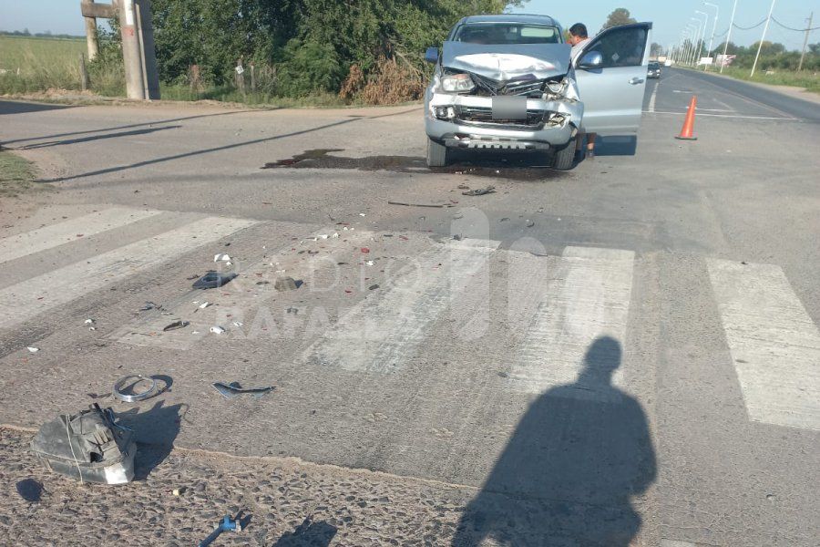 Accidentado arranque de mañana: chocaron frente al cementerio