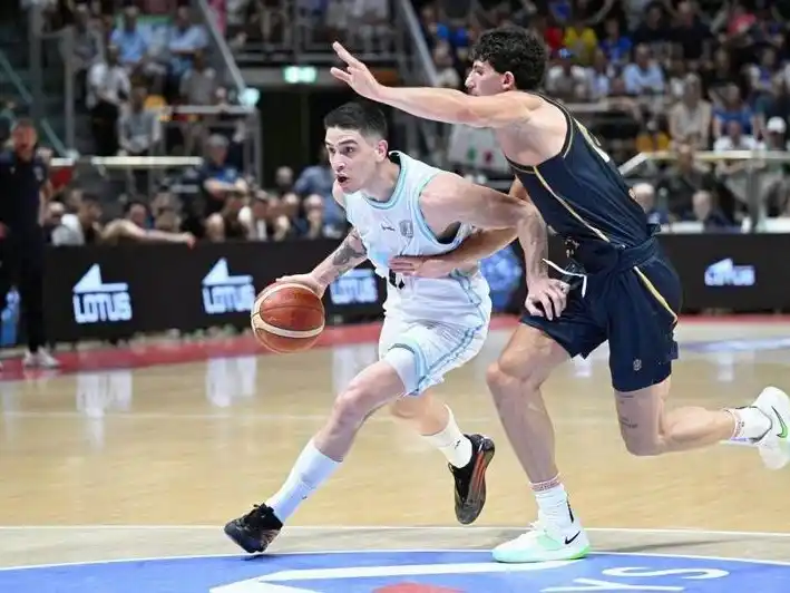 Argentina venció a Panamá y ya
tiene a los 12 para la Americup