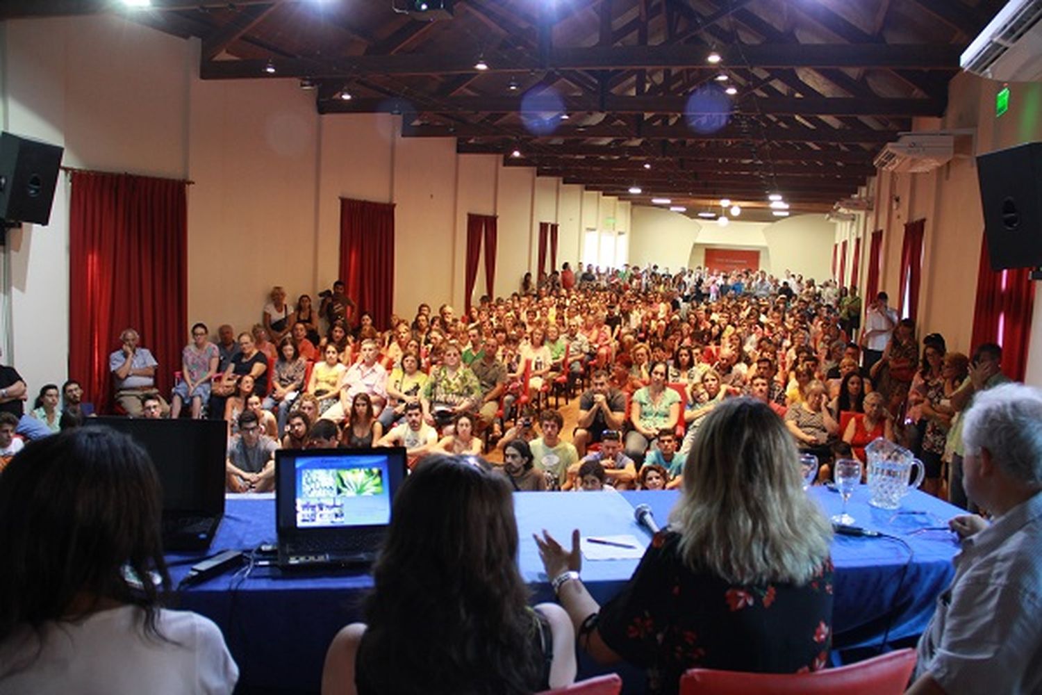 Se realizó el Primer Seminario sobre el uso Medicinal del Cannabis en la ciudad