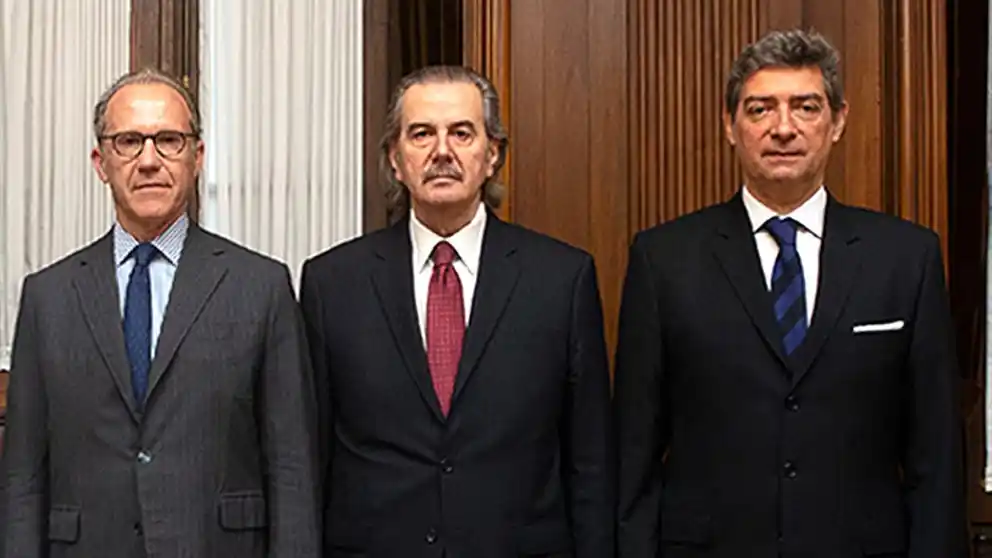 Los integrantes del máximo tribual que firmaron el fallo.
