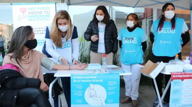 Provincia presentó el nuevo Programa de Hipertensión Arterial: Adquirieron tensiómetros