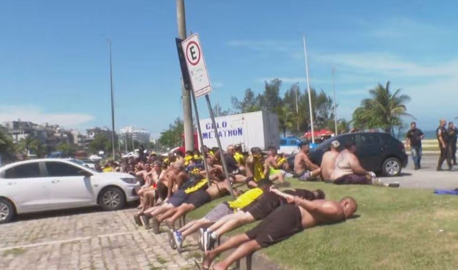 Represión y serios incidentes con hinchas de Peñarol: hay más de 200 detenidos
