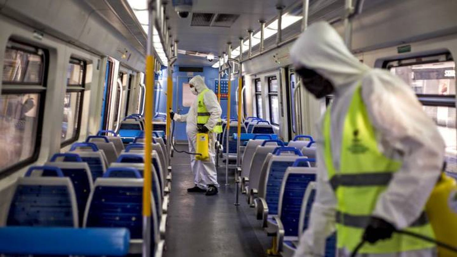 Cuarentena "intermitente": Habilitan todas las fábricas en AMBA pero el transporte público seguirá solo para esenciales