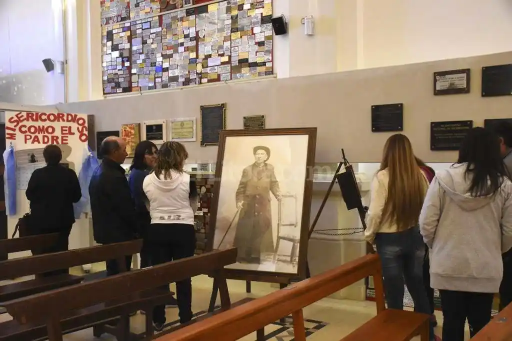 La canonización del cura Brochero altera la paz de Traslasierra